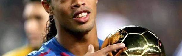  尼斯任意球大师当选月度最佳  