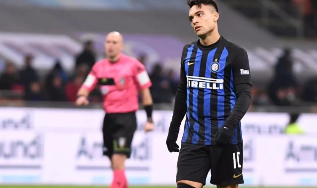  瓦朗谢讷德比战火药味足，双方激烈对抗收场