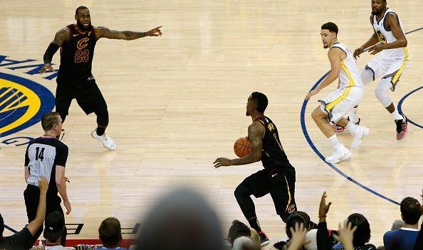  爱德华兹末节二十分，森林狼逆风翻盘  