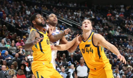  恩比德26+15，76人轻取残阵爵士  