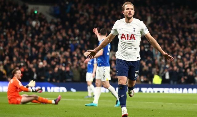  埃弗顿斩获三连胜，时隔八年再进欧战赛区  