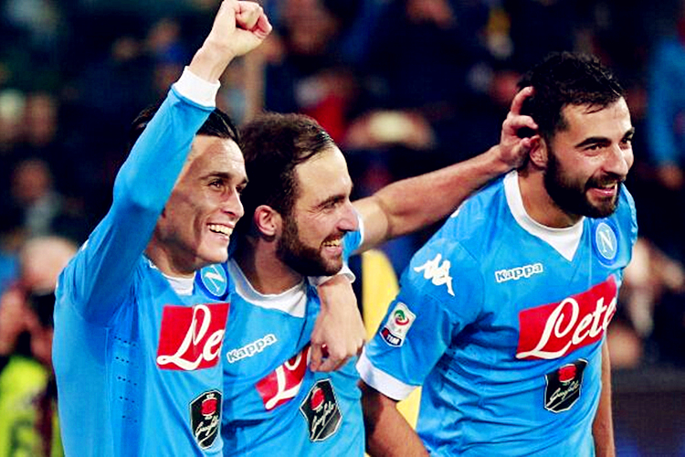  那不勒斯核心染红离场球队十人应战