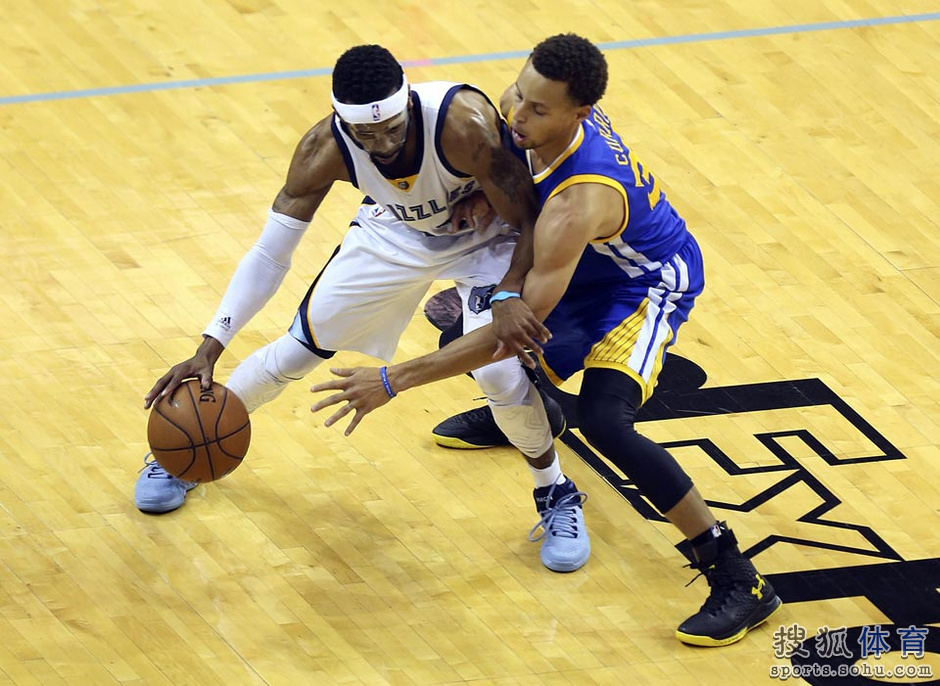  勇士绝杀灰熊保住季后赛席  